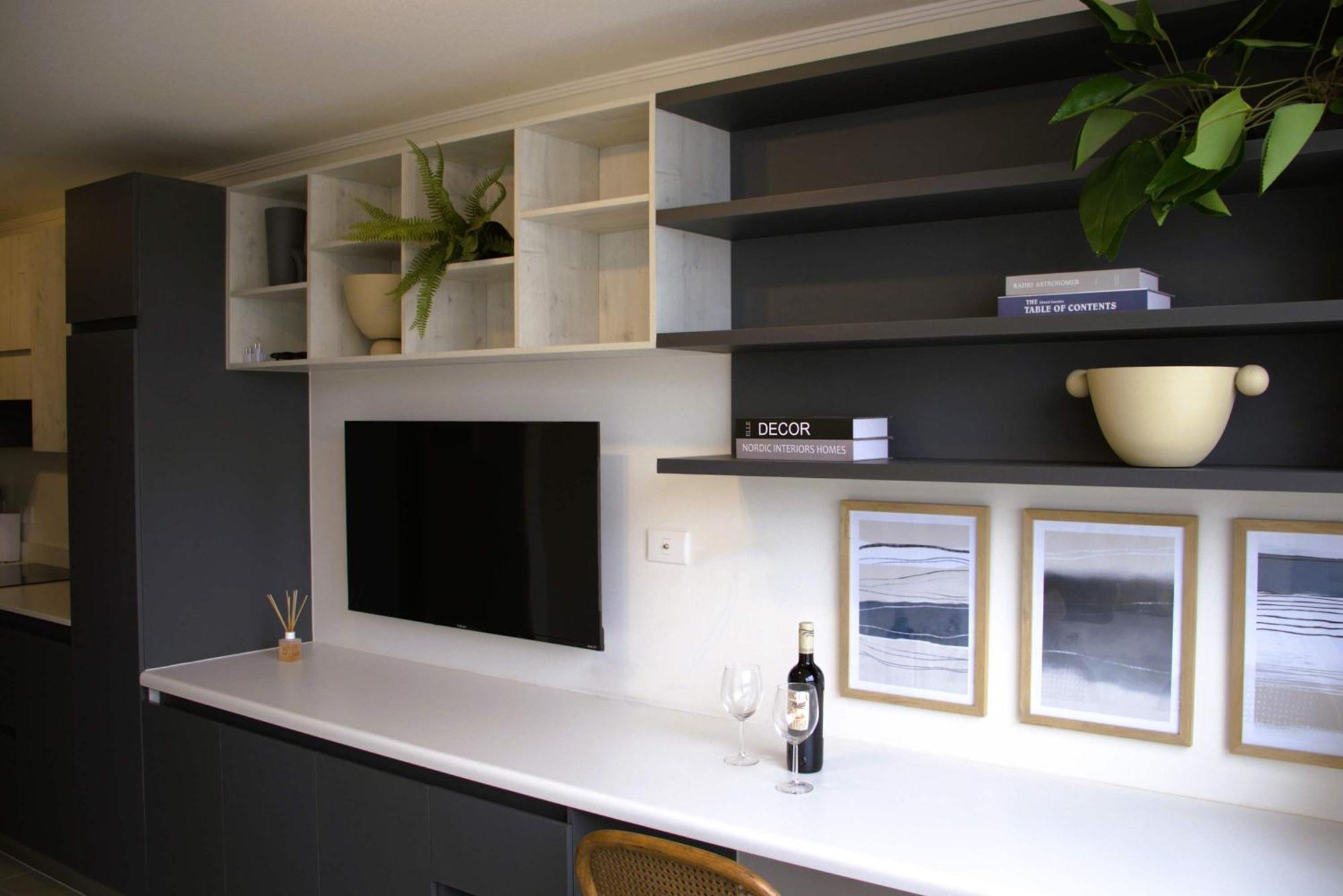 Hom I Amplio Estudio A Estrenar En Con Parking 026 *
